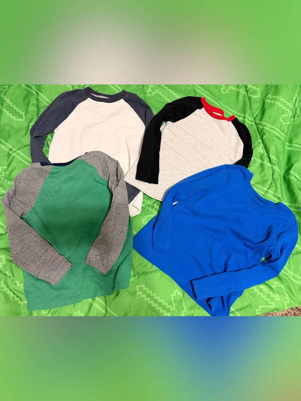 Boys Old Navy Long Sleeve Tops